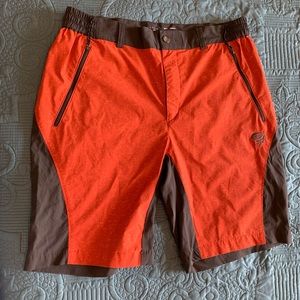 Shorts 🩳 Mountain Hard Wear